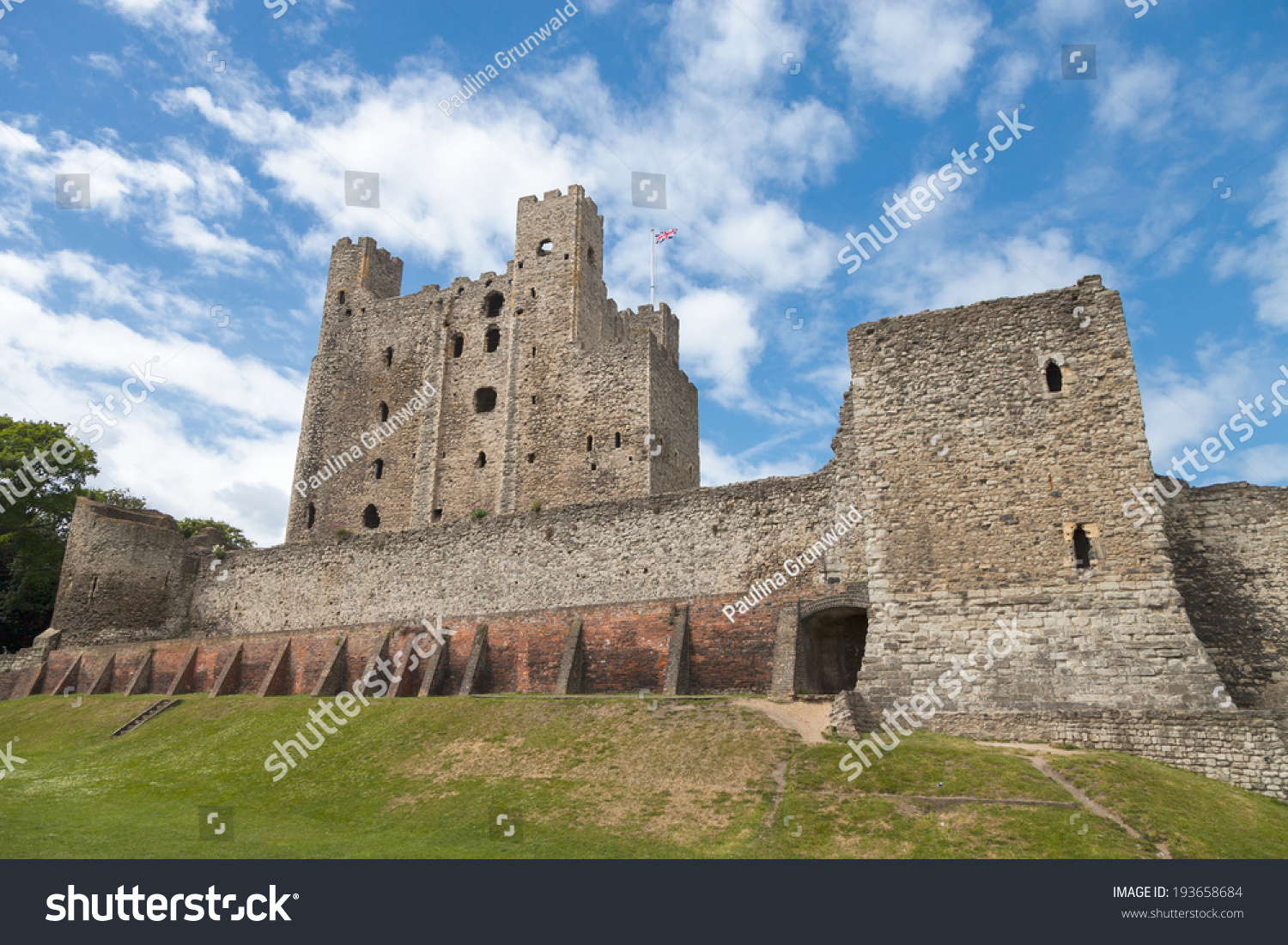 请登录 | 原标题  rochester castle in kent, england 版权:paulina