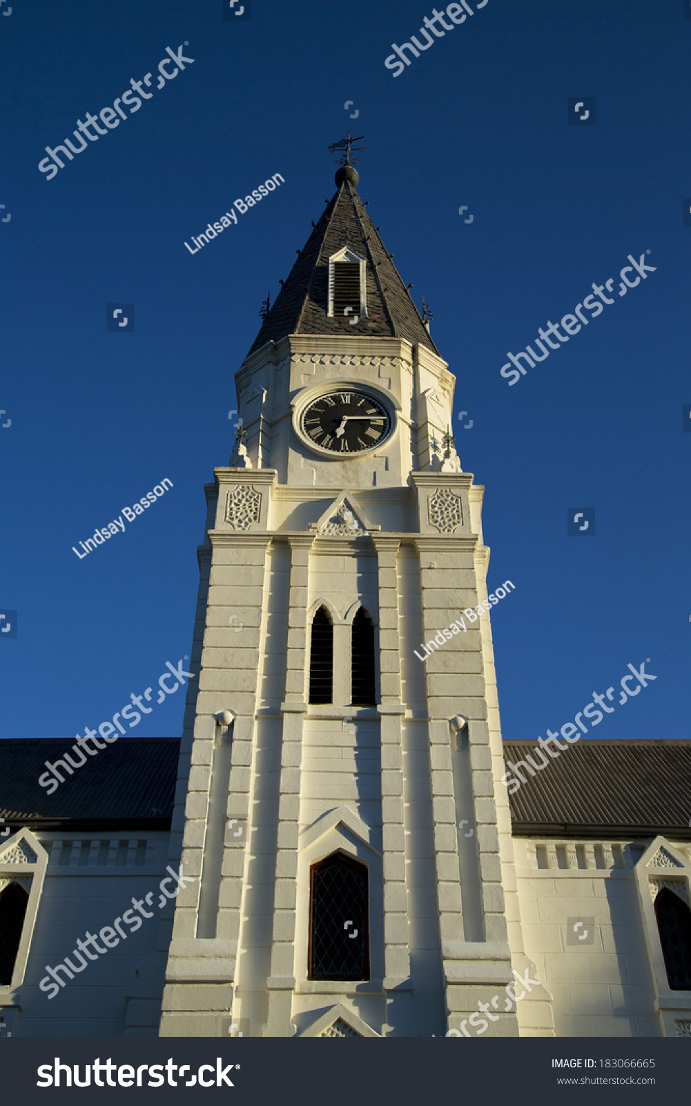 一个美丽的教堂在新贝塞斯达的黄昏,南非-建筑物/地标,宗教-海洛创意