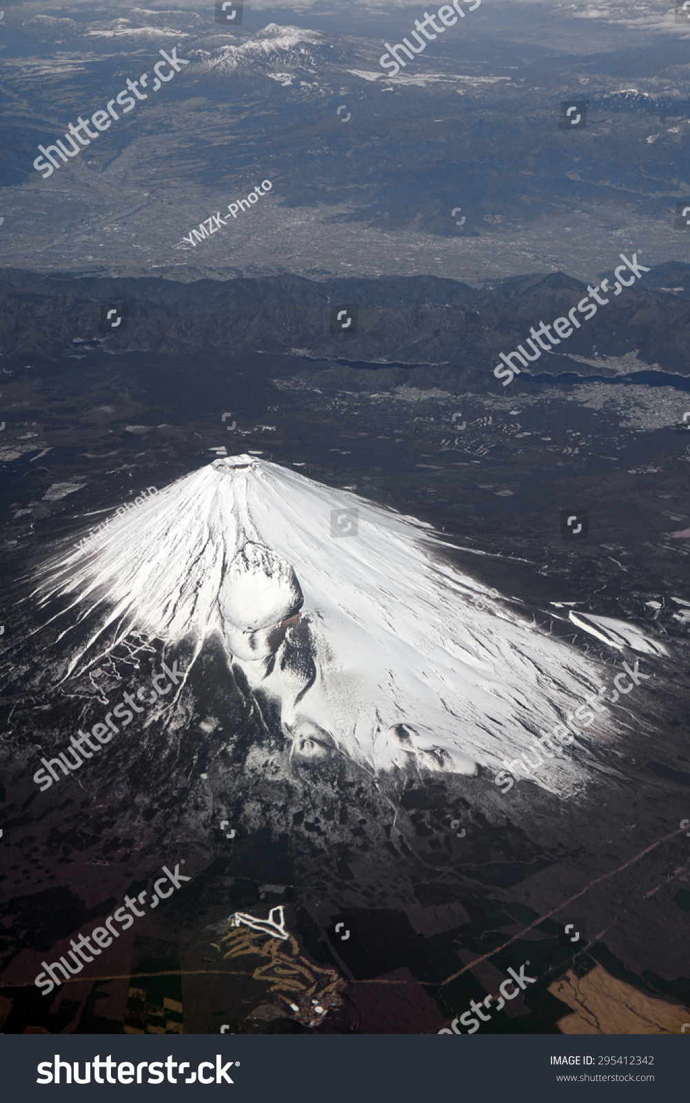 日本三大山脉图片